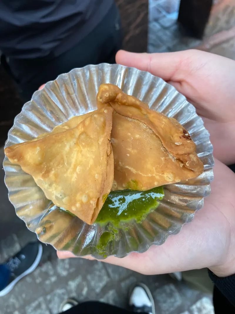 Street food samosas