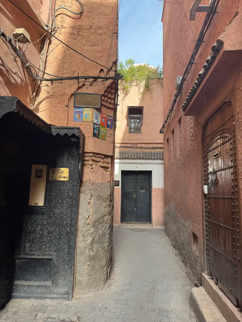 Narrow winding street in the Marrakech medina