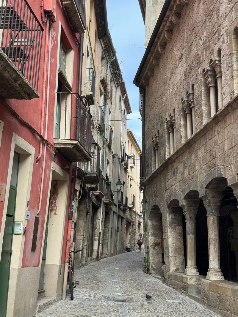 Old stone streets of Besalú