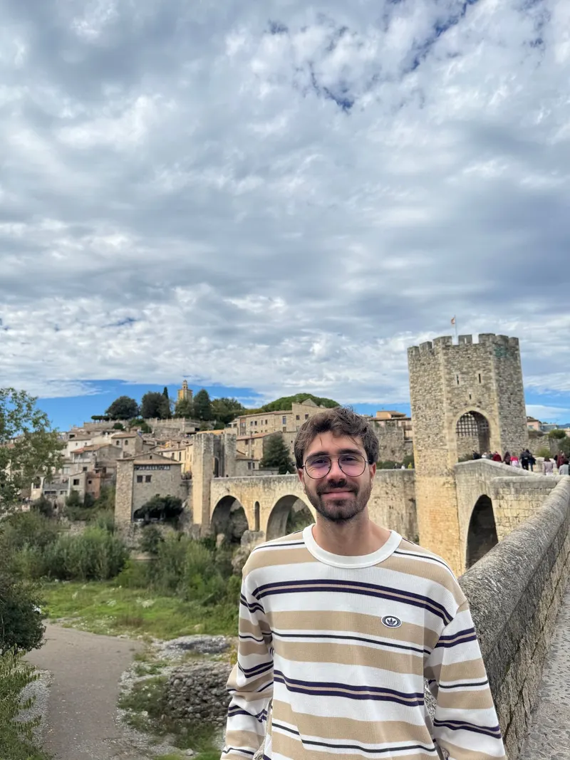 Standing with the Besalú bridge behind