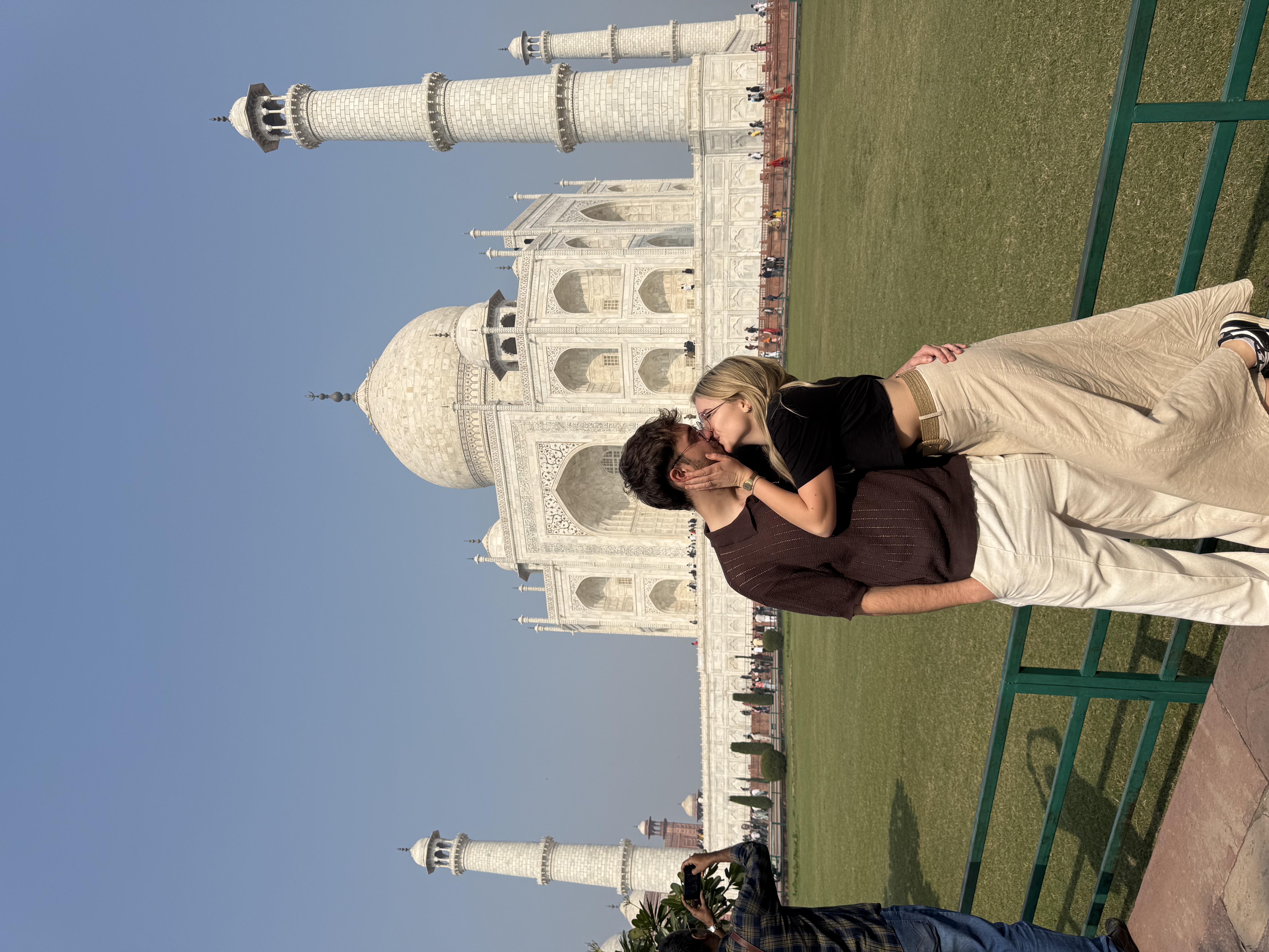 Standing kiss at Taj Mahal